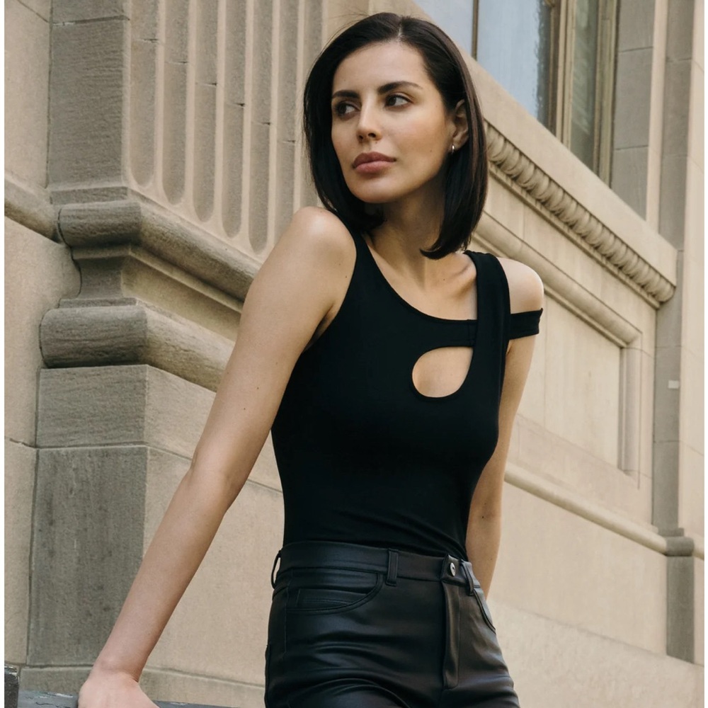 Marcella Noelle twist Tank Top